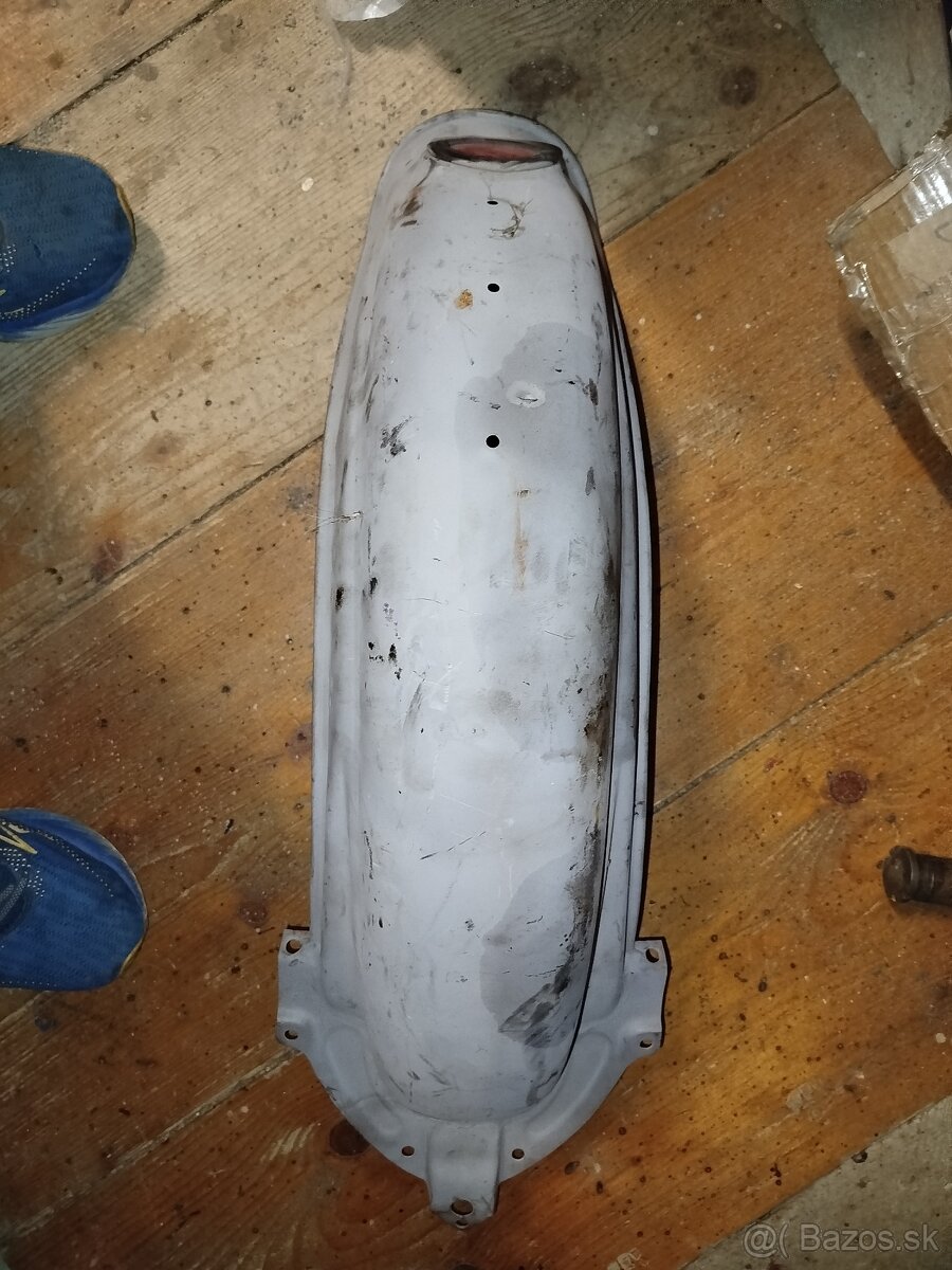Predám blatník na jawa čz - 2