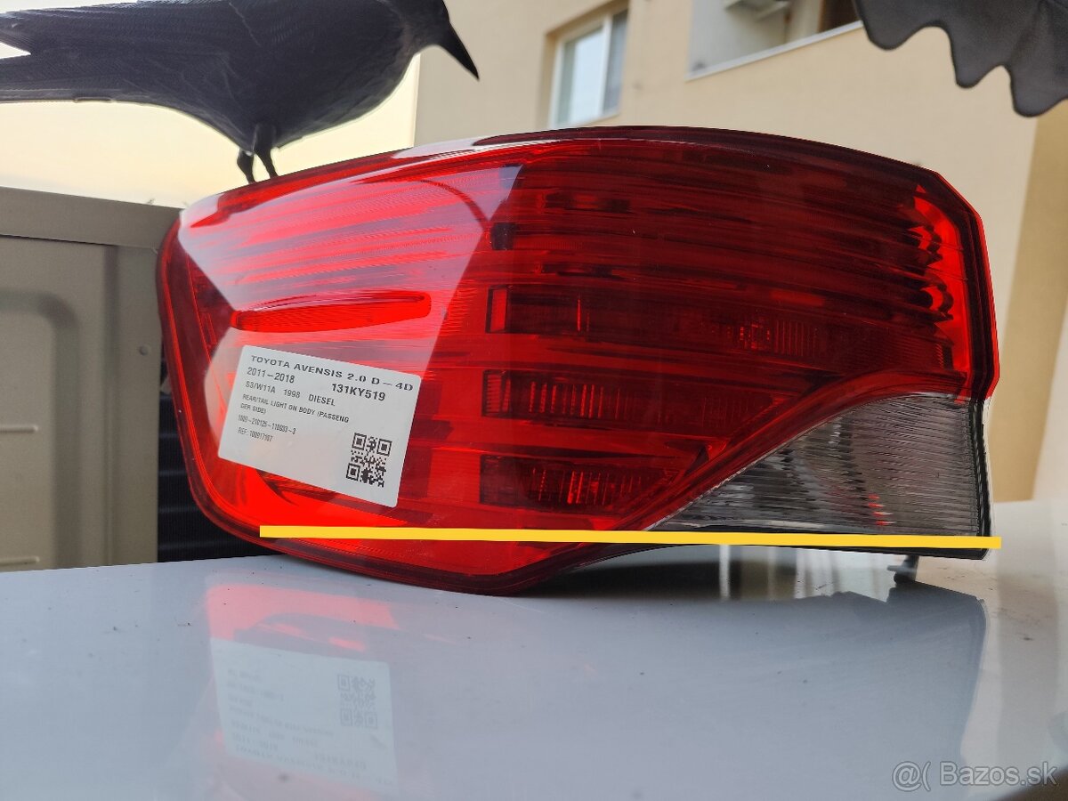 Zadné ľavé svetlo Avensis sedan - 2