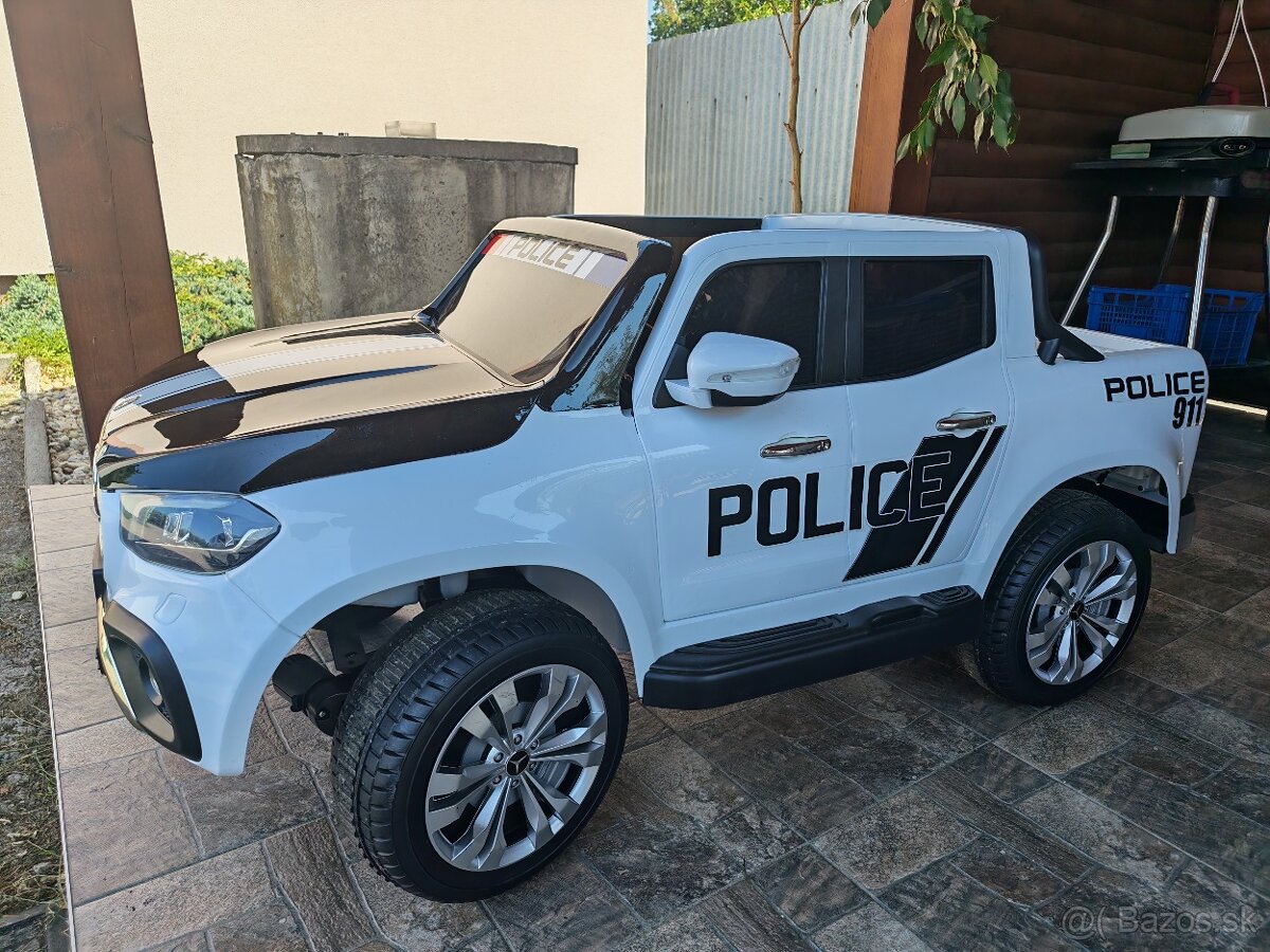 Autičko Mercedes Pickup X - 2