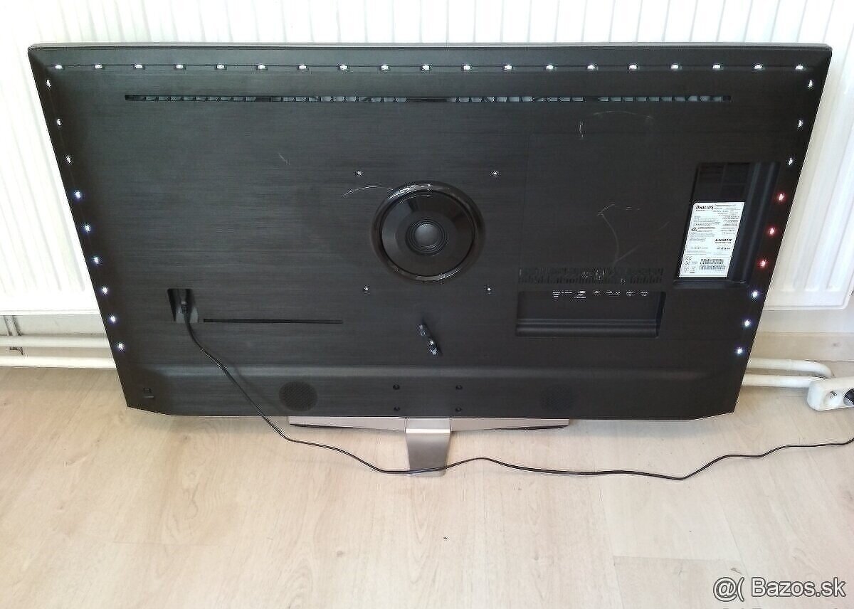 Televizor Philips 49PUS8303/12, PRASKNUTA OBRAZOVKA - 2