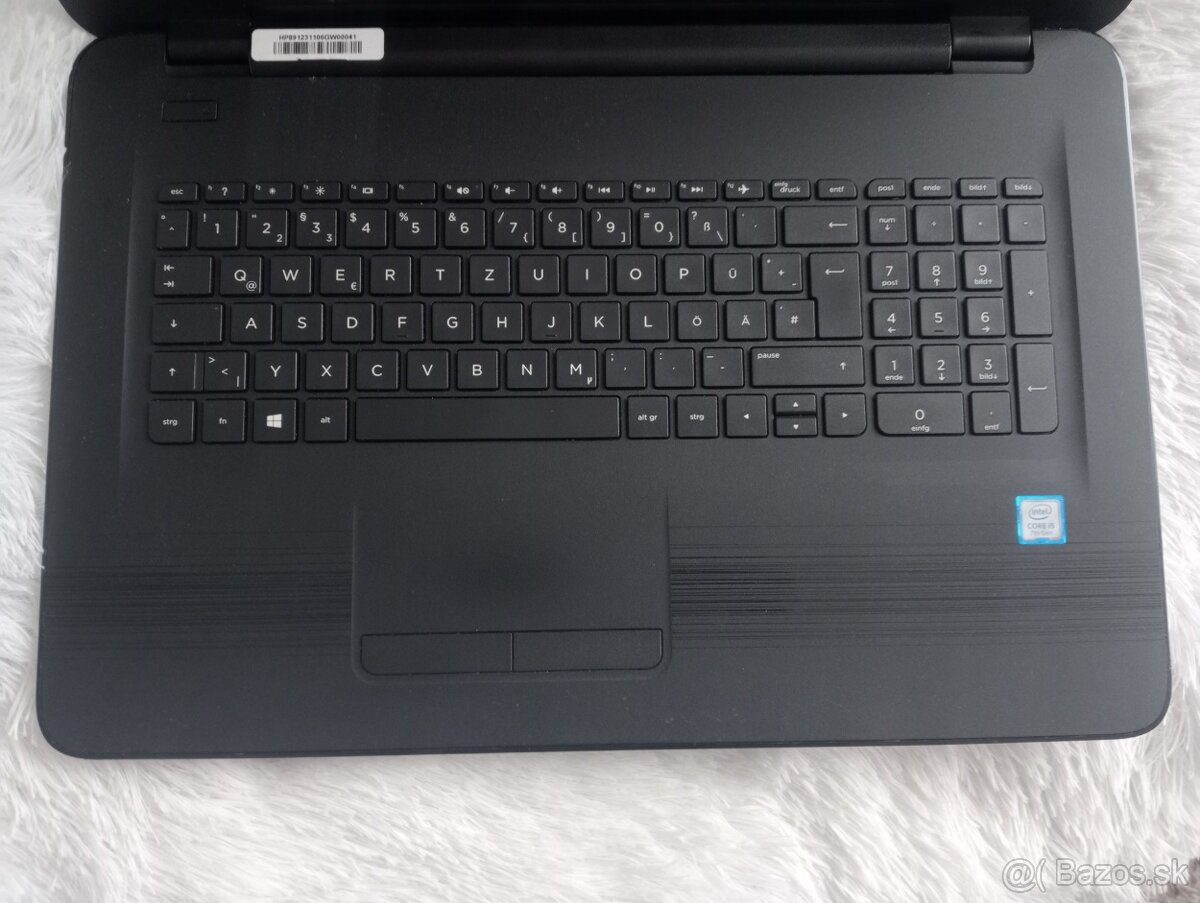 rozpredám na diely funkčný notebook Hp 17 - 2