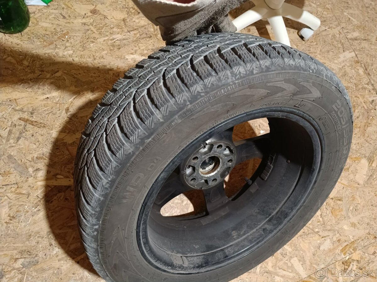 Zimne gumy Nokian 205/55/r16 - 2
