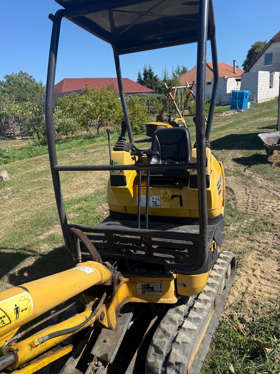 komatsu pc15r - 2