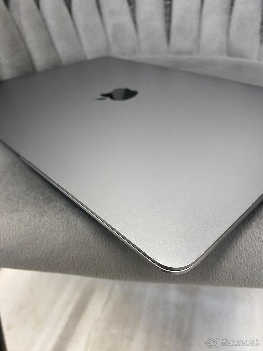 MacBook Air M1 2020, 8GB RAM, 256GB SSD - 2