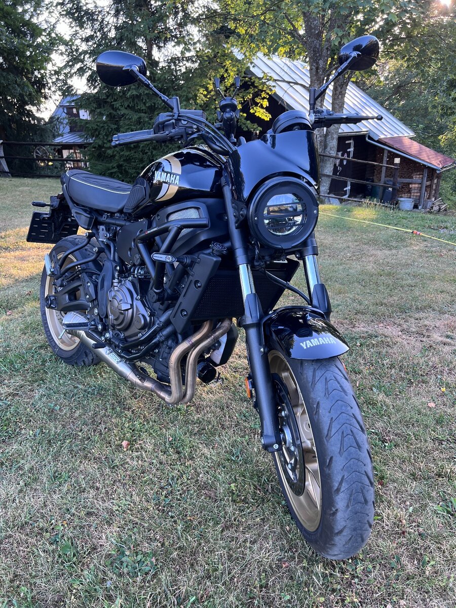YAMAHA XSR 700 - 2