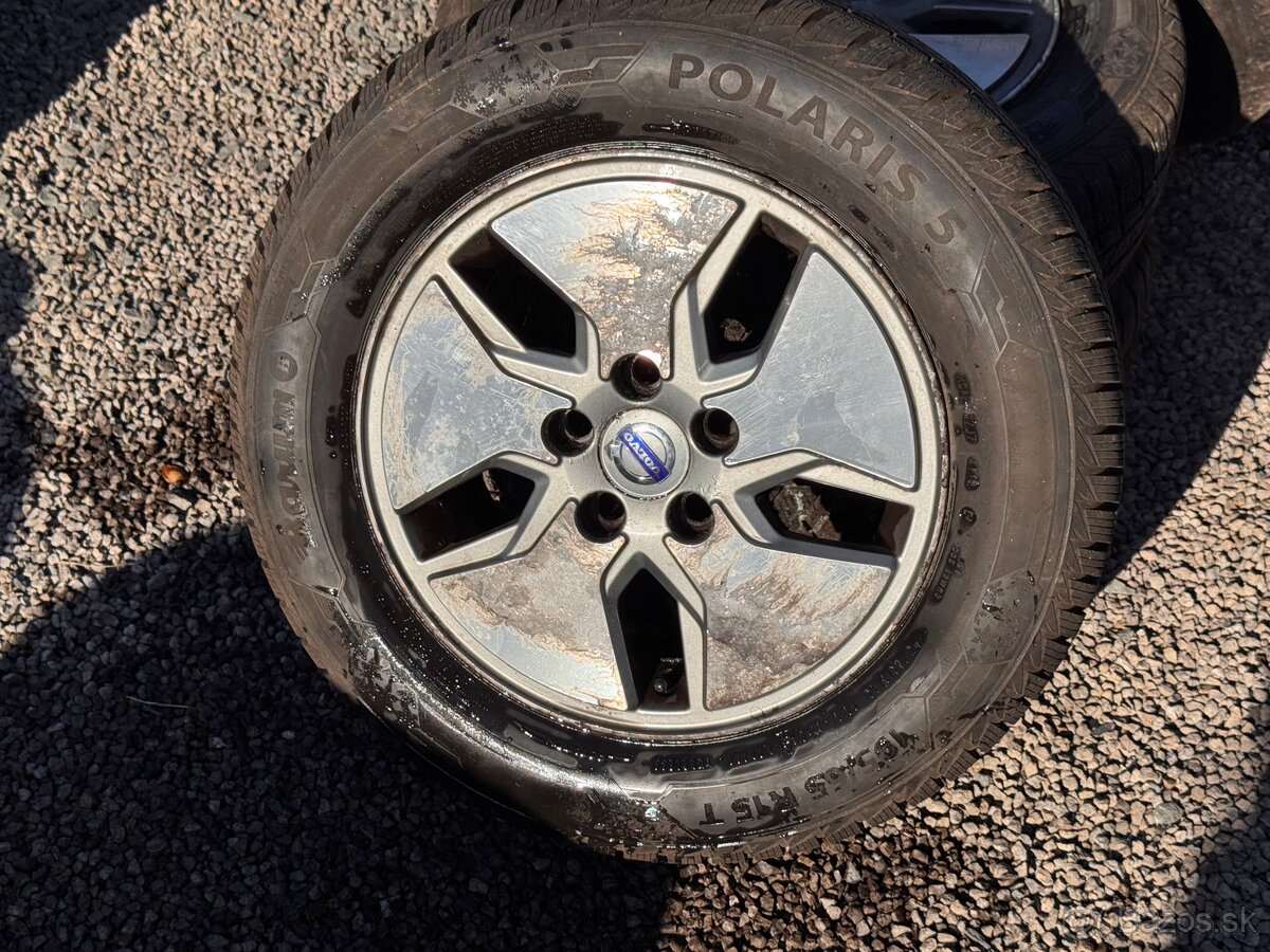 Volvo Polaris 5 195/65 R15 + disky - 2