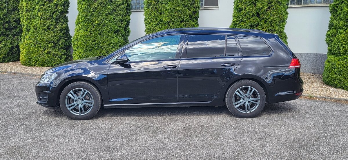 Volkswagen Golf 1,6TDI variant Blackedition 2013 - 2
