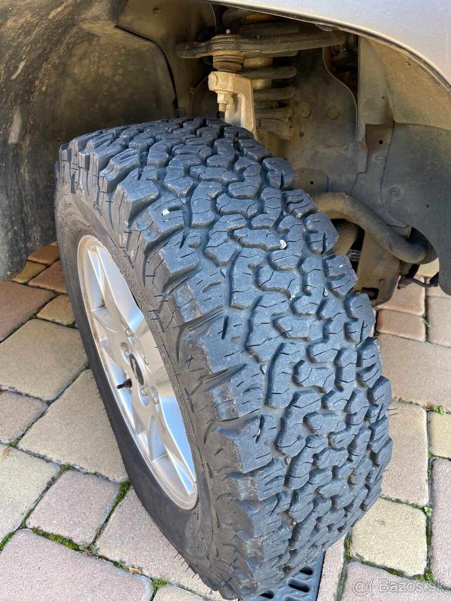 Pneumatiky 235/65 R17 - 2