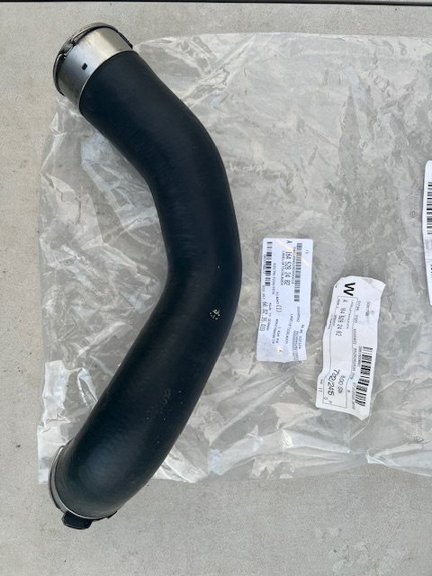 Hadica intercoolera Mercedes ML, GL - 2