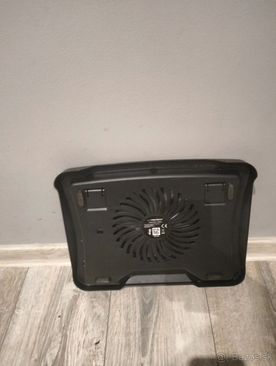 Chladiaca doska pod notebook - 2