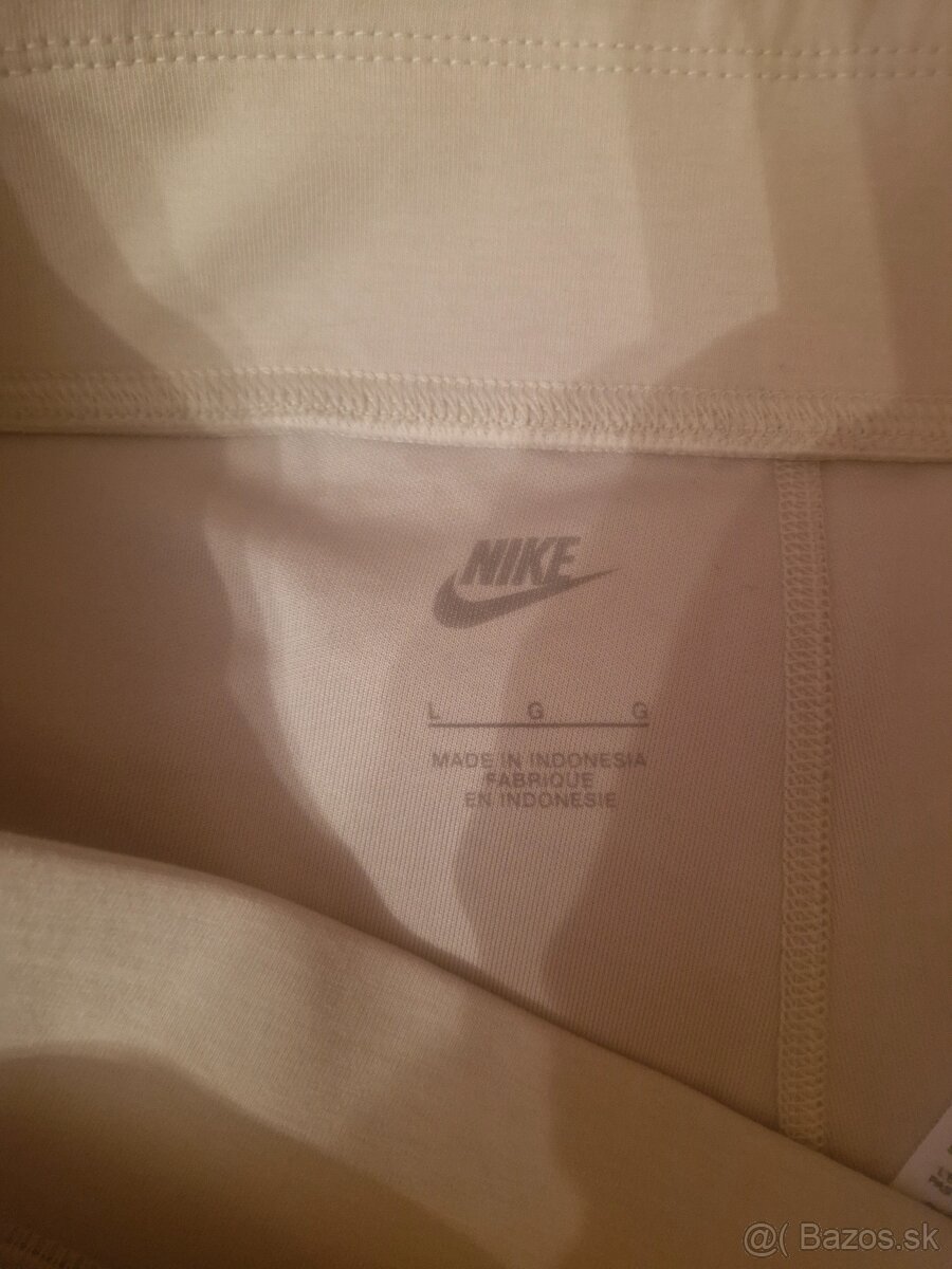 Nenosene leginy Nike v. L - 2
