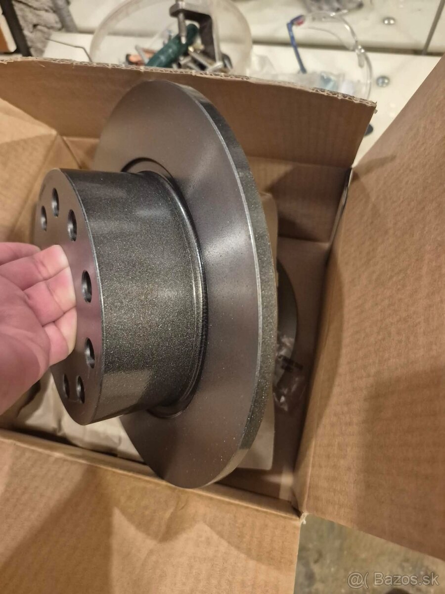 Zadné komplet brzdy Octavia 3 2017- - 2