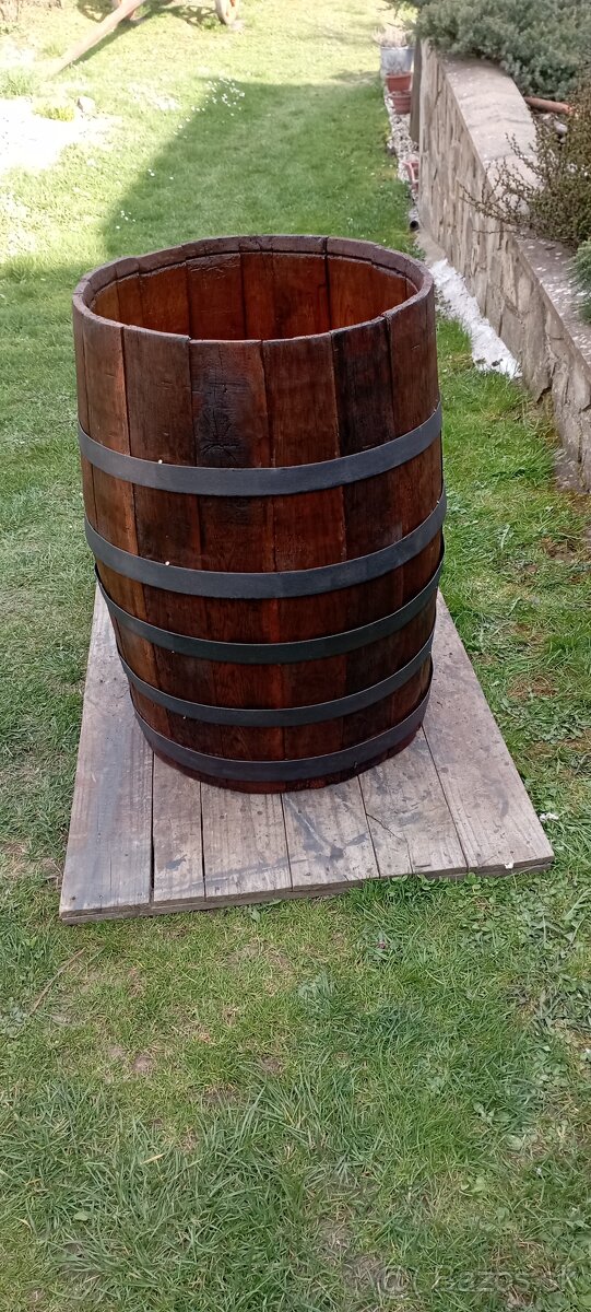 Starý drevený sud - 2