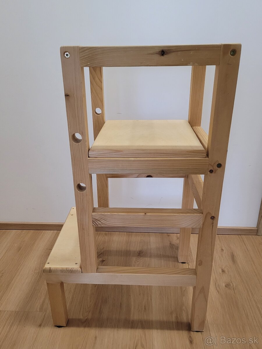 Uciaca veza pre deti - schodiky drevene - 2