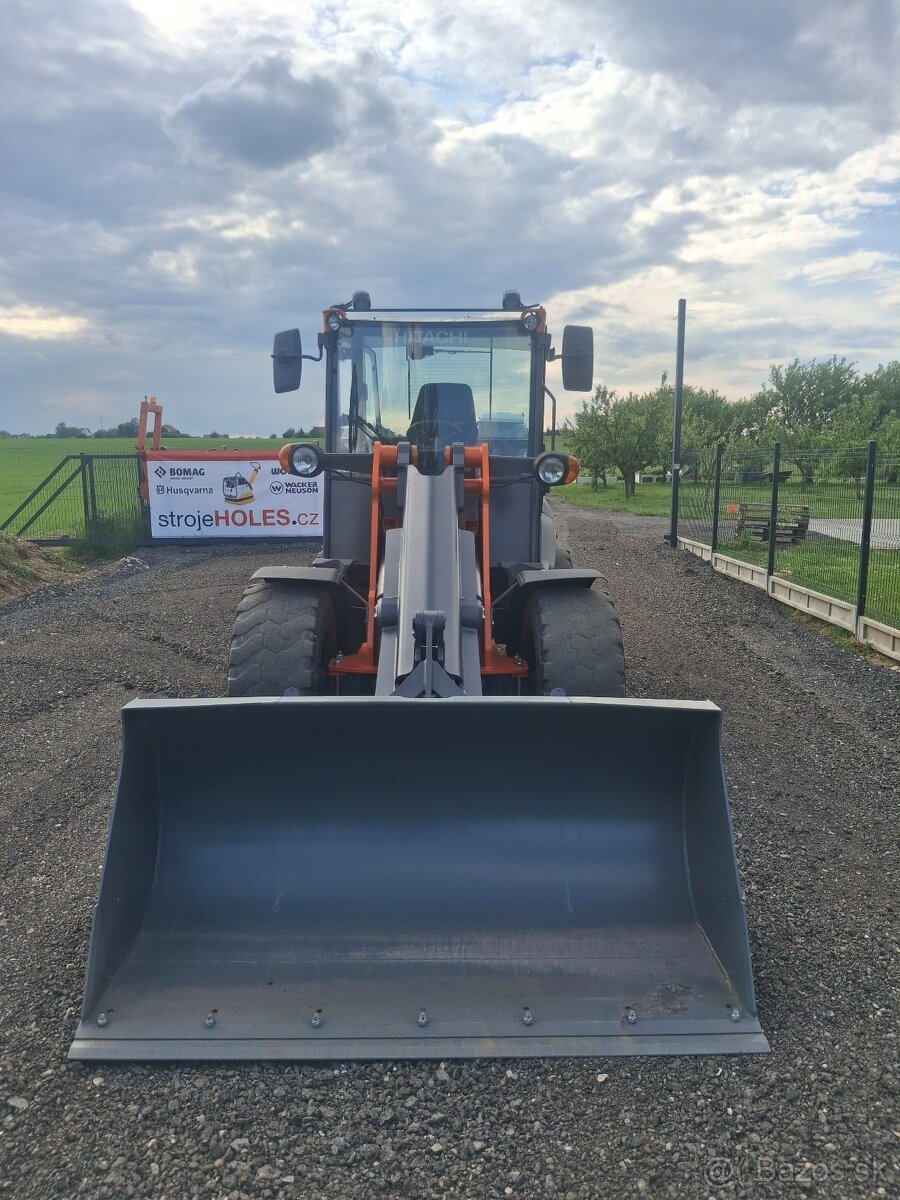 Nakládač Hitachi ZW95-6V - 2