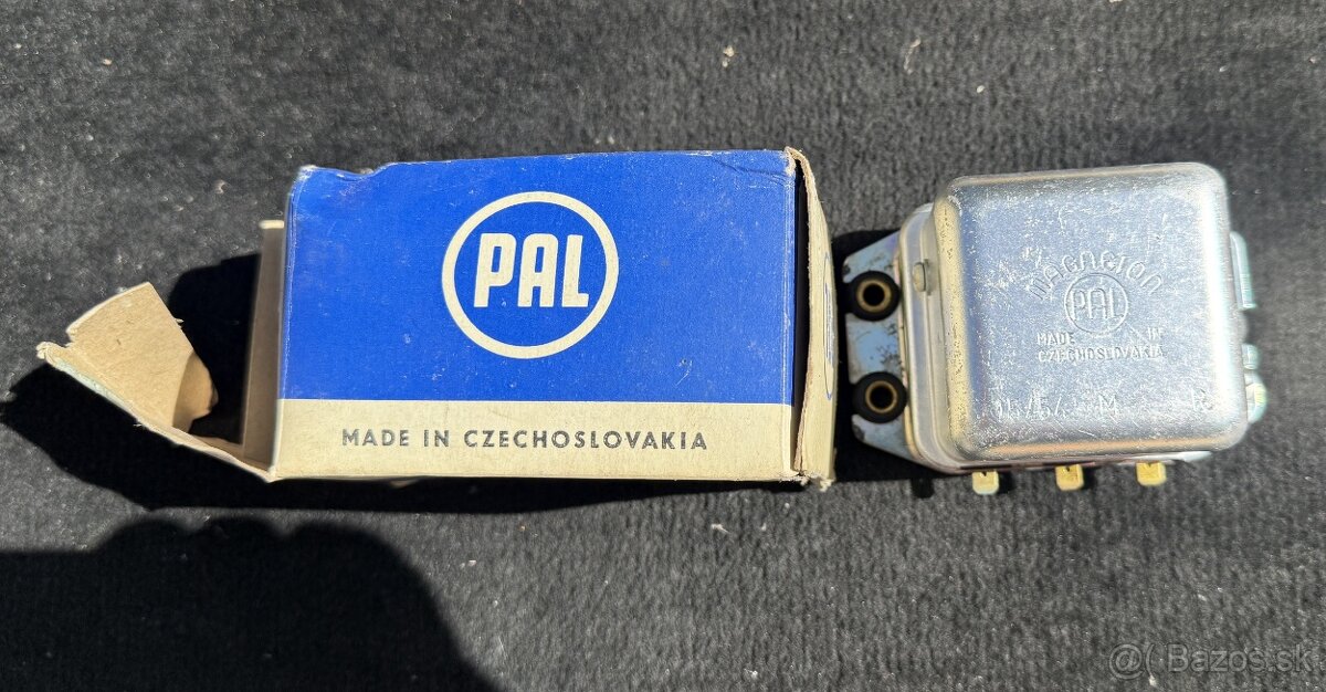 ŠKODA 100,110 RELÉ DOBÍJENÍ - 2