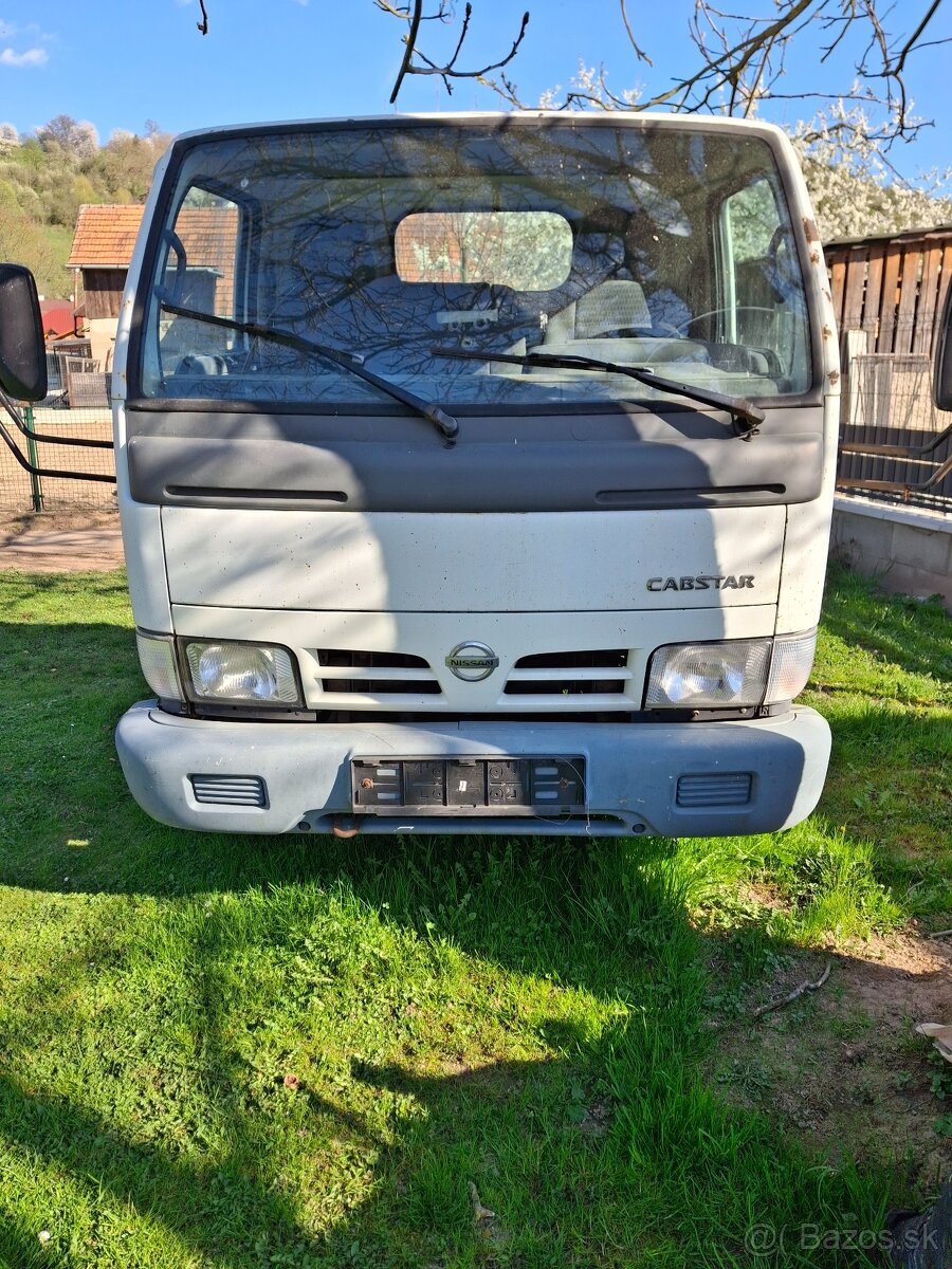 Nisan cabstar - 2