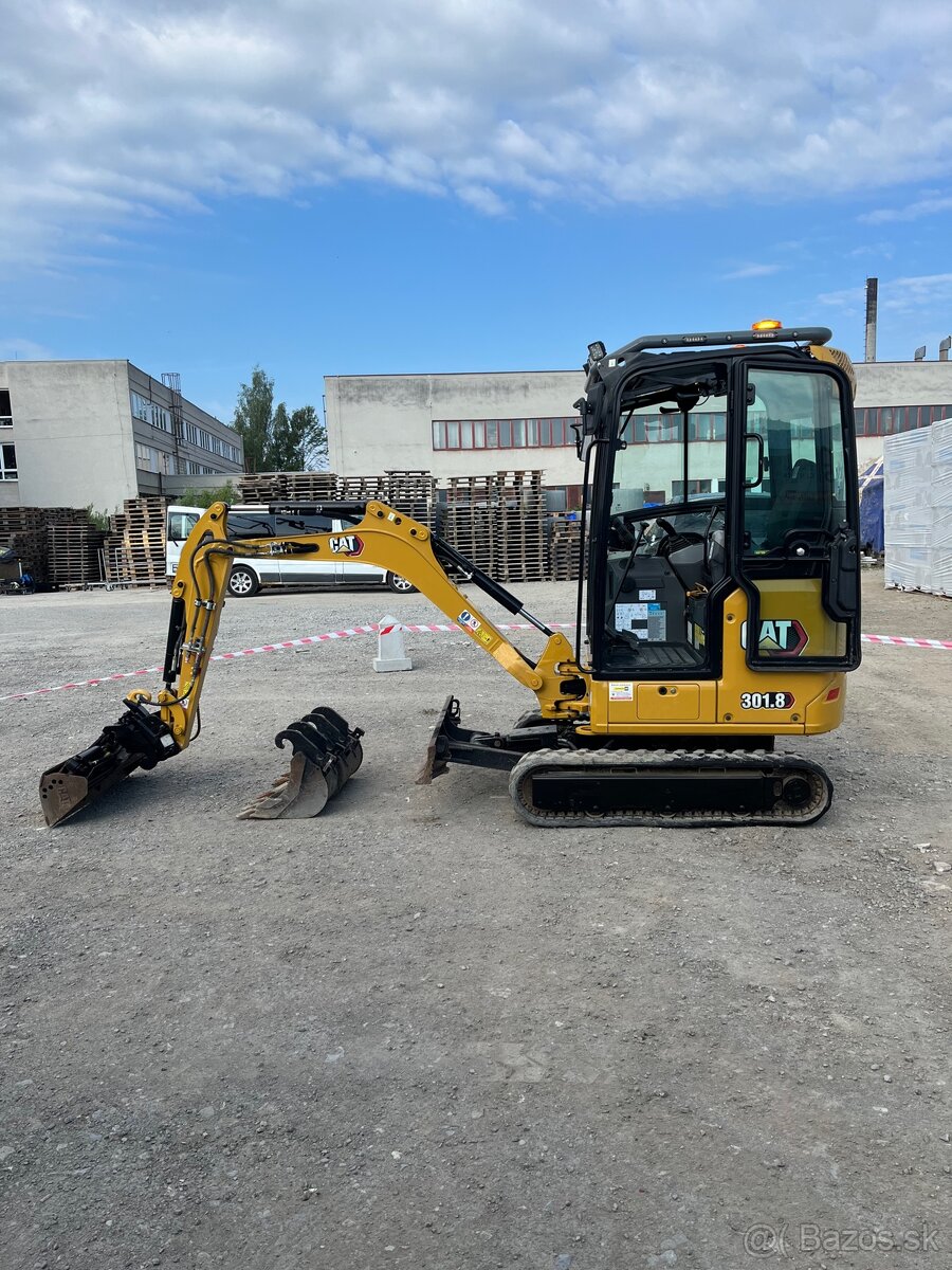 Caterpillar 301.8 - 2