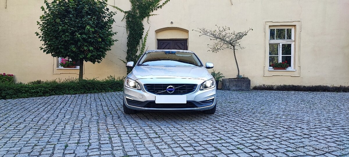 Volvo V60 D3 2.0L 110 kW - 2