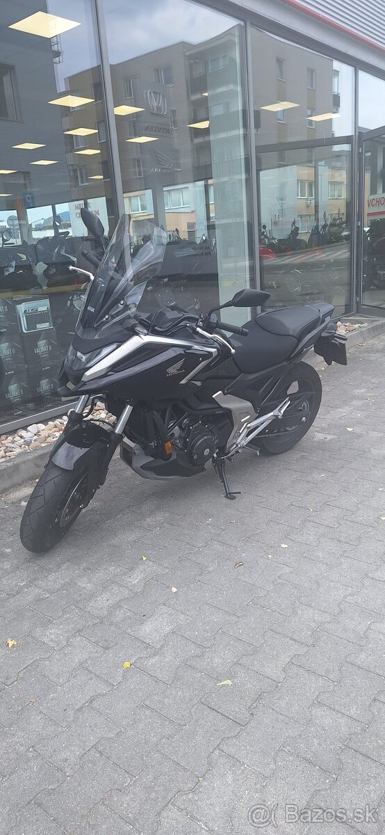 Honda NC750X 2025 - 2