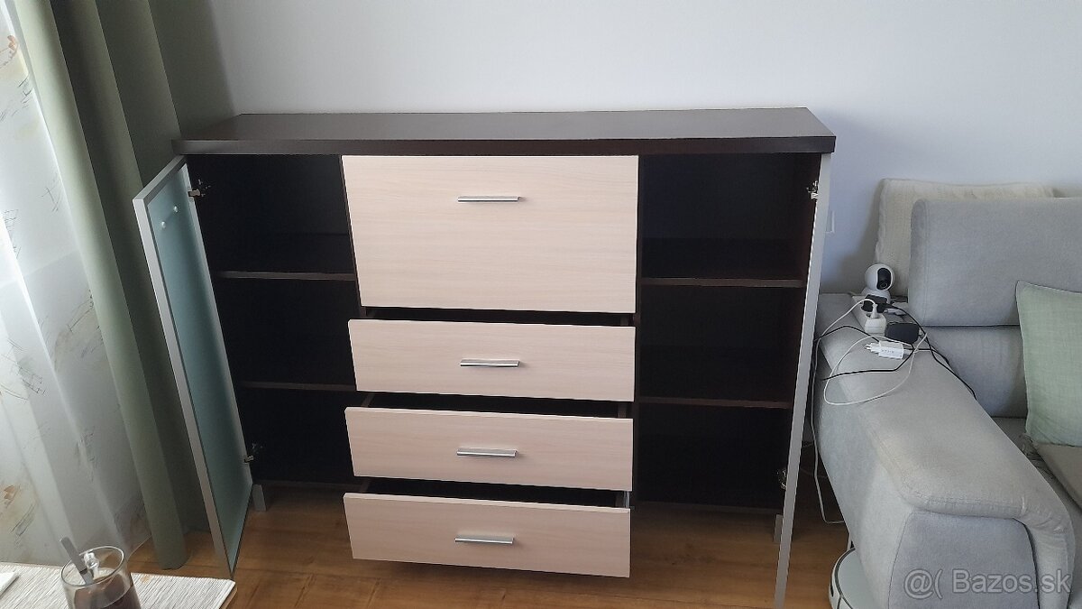 Predám komodu, skrinku pod TV a stolik (obyvacka) - 2