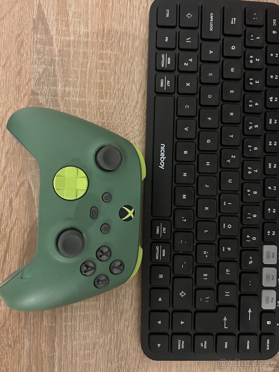 Predám Xbox series S - 2