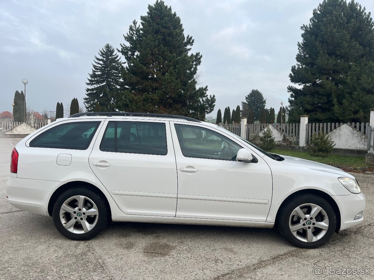 Skoda Octavia 2 2.0 TDI DSG elegance r.v 2012 xenon top stav - 2