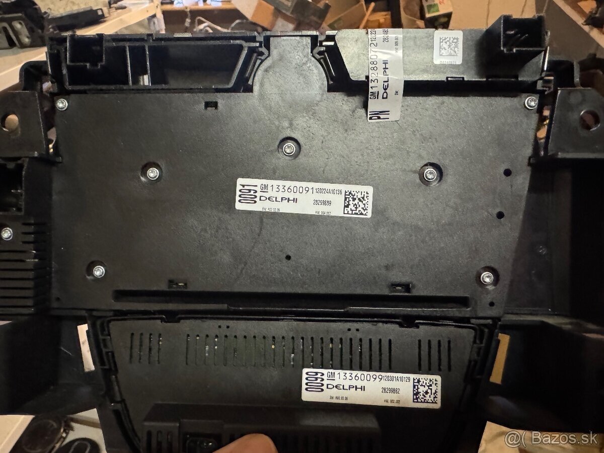 Panel kúrenia Opel Astra J 13360091 - 2