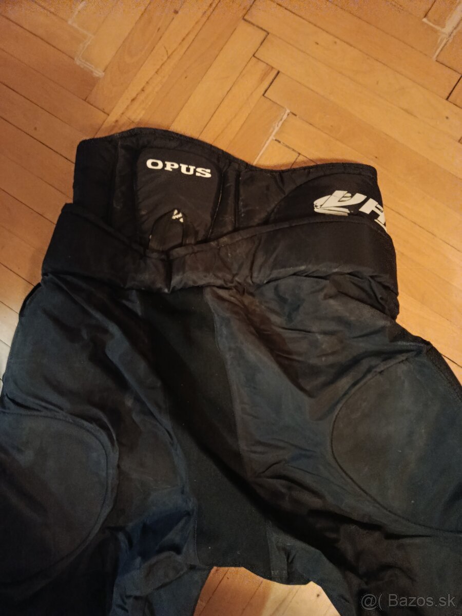 Hokejová výstroj - 2