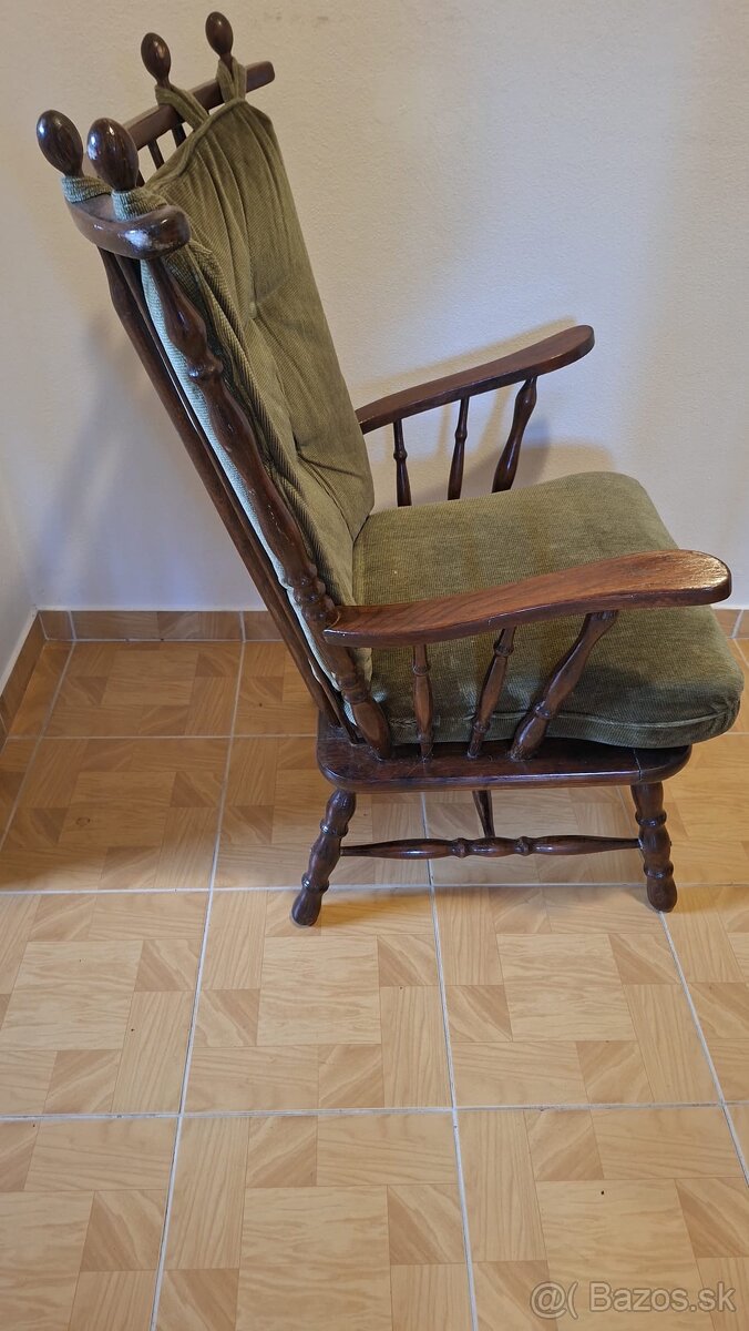 Retro Drevené Kreslo - 2