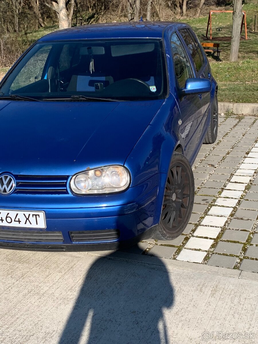 Golf 4 - 2