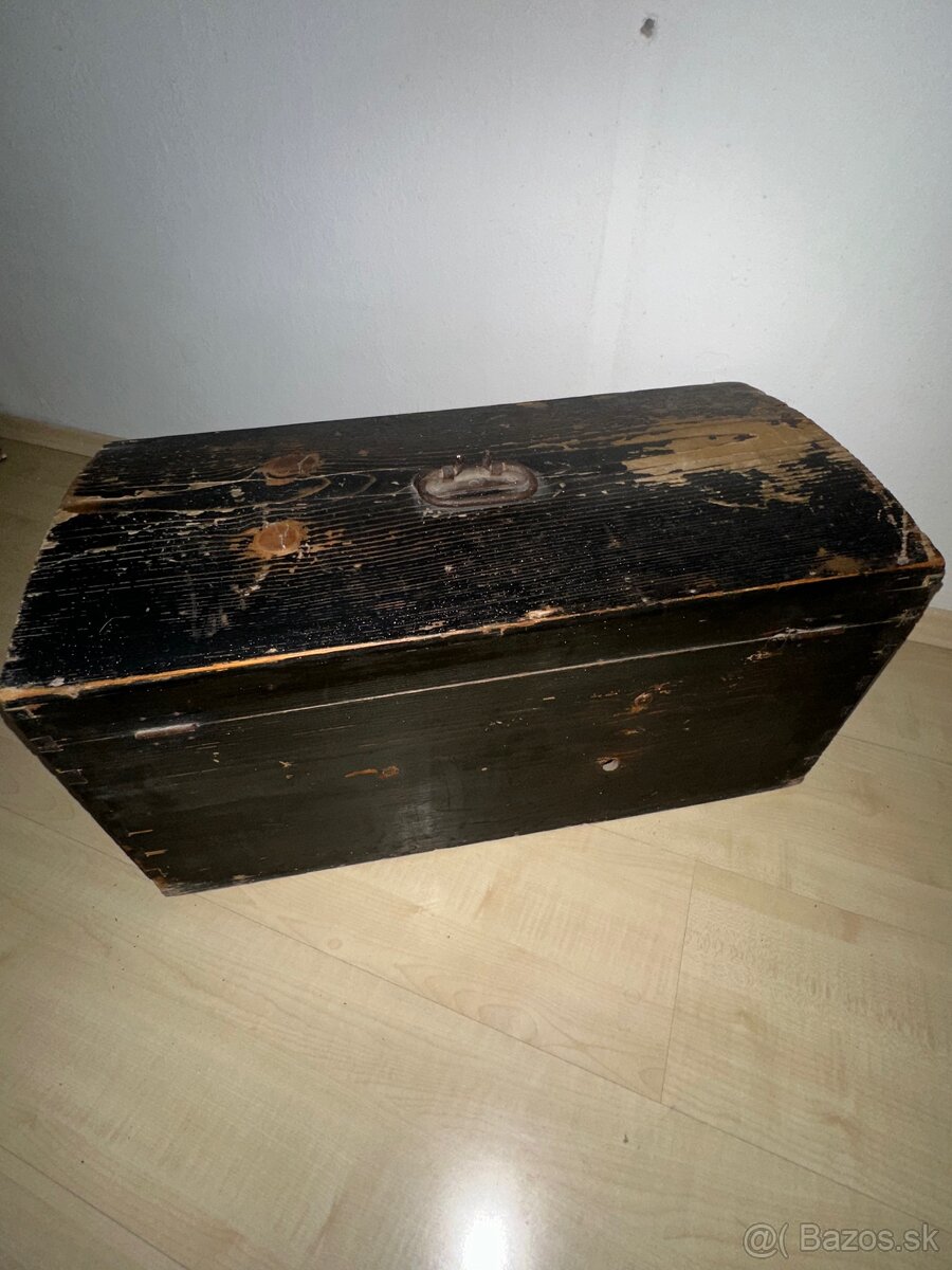 Starožitná Drevená Truhlica - 2