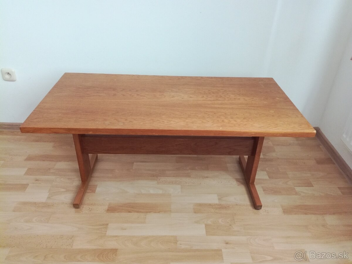 Konferenčný stolik - 2
