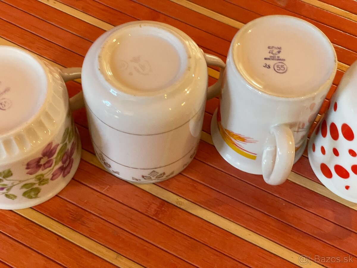 Československé hrnčeky v dobrom stave - 2