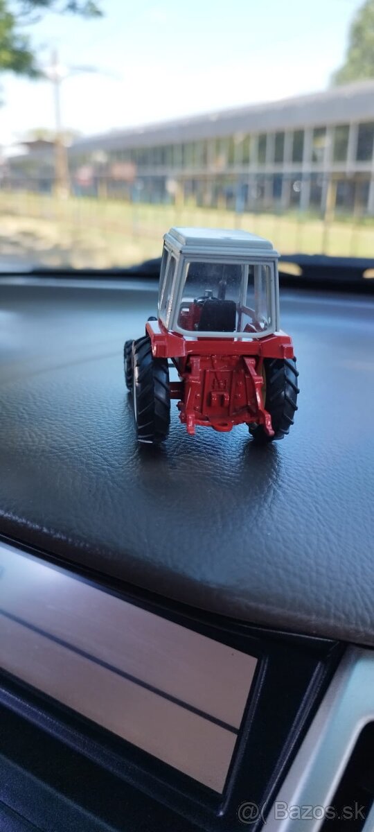 Autíčko Traktor CCCP - 2