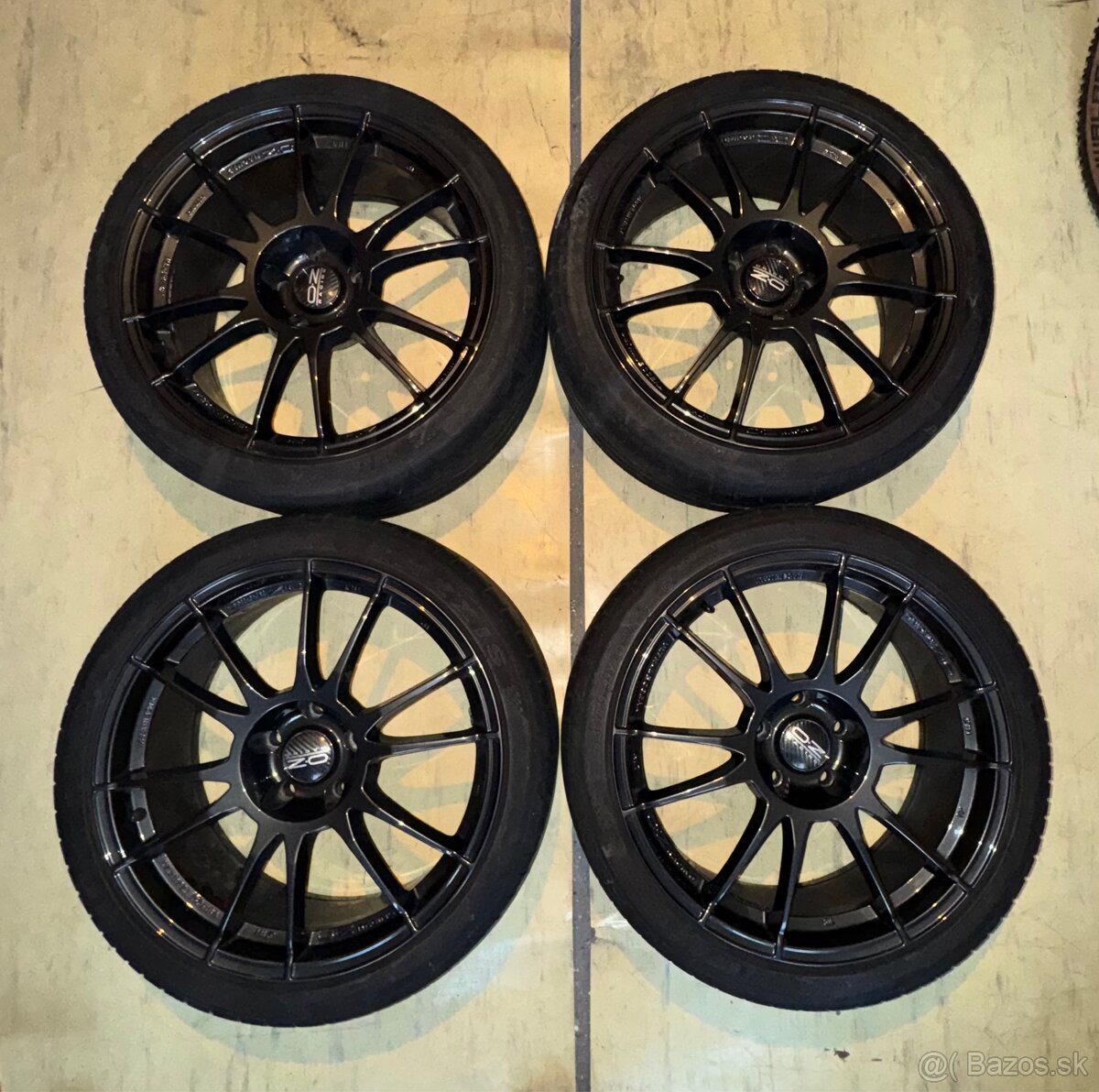 OZ ultraleggera 5x120 245/35 R19 - 2