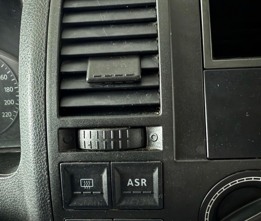 Akcia Volkswagen Transporter T5 1.9TDi 6miest - 2