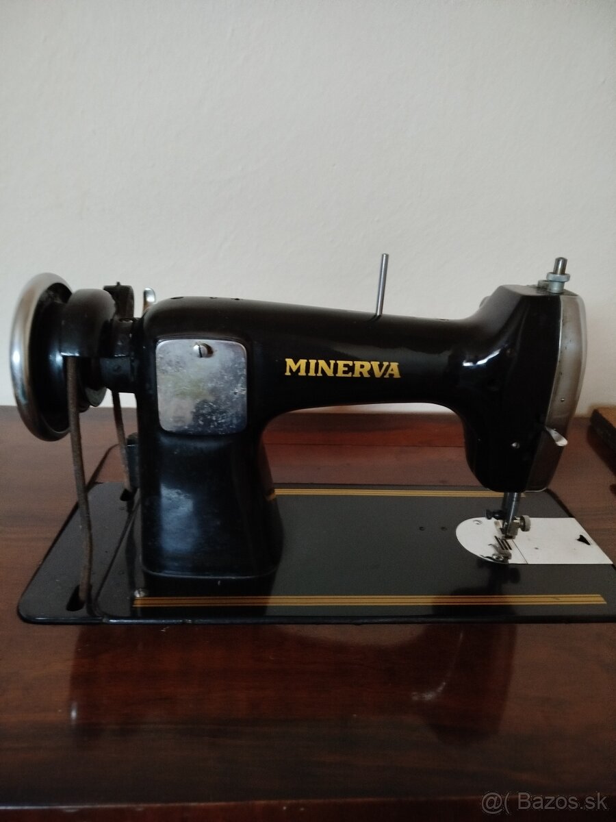 Šijací stroj - 2