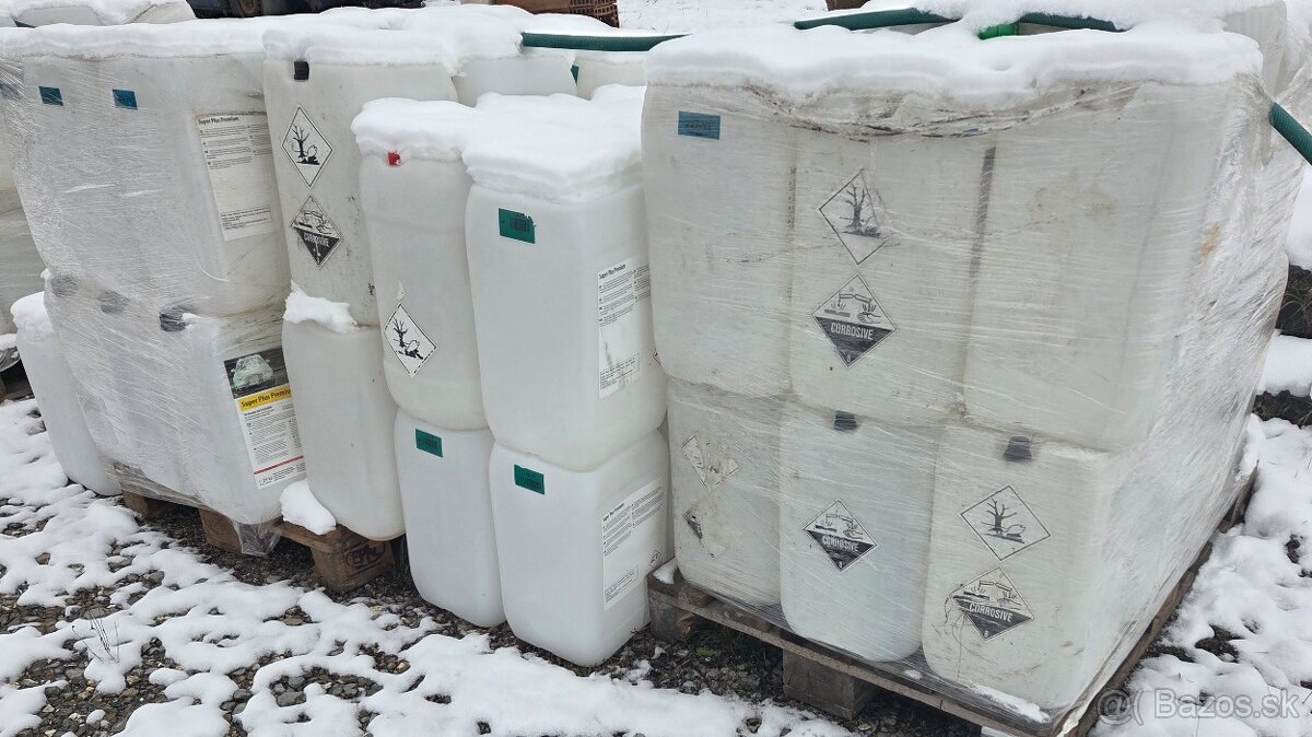 Predam plastove kanistre 25L - 2