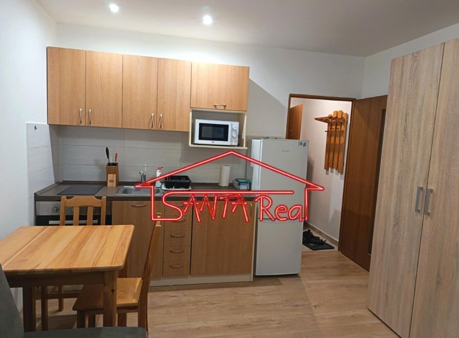 Vkusne zariadená garsónka v Leviciach–blízko centra,ID577 - 2