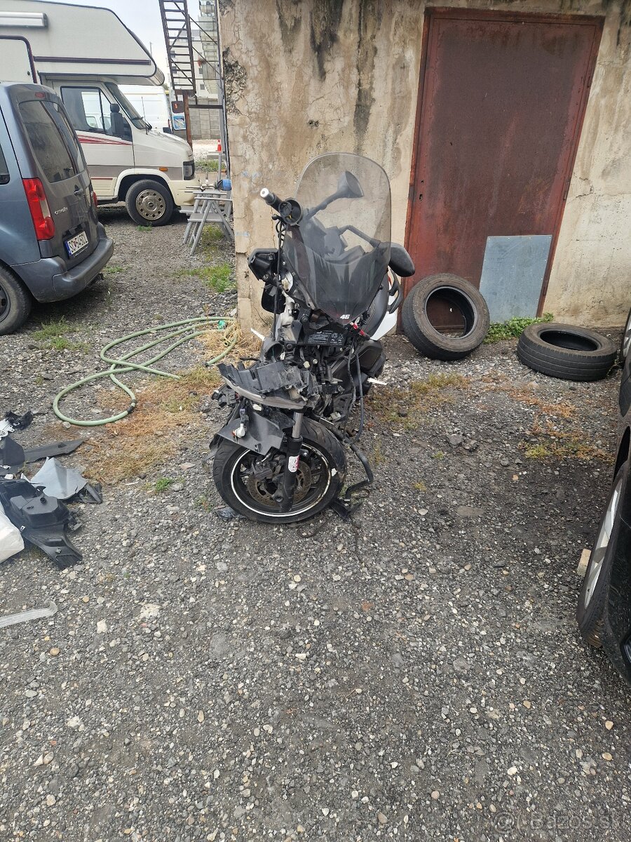 Yamaha x-max 400 - 2