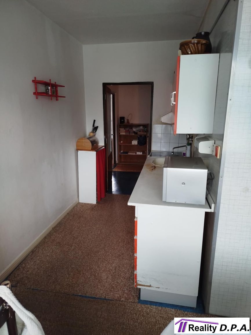 Na predaj - 2 izbový veľkometrážny byt 74 m2 Turany - možnos - 2