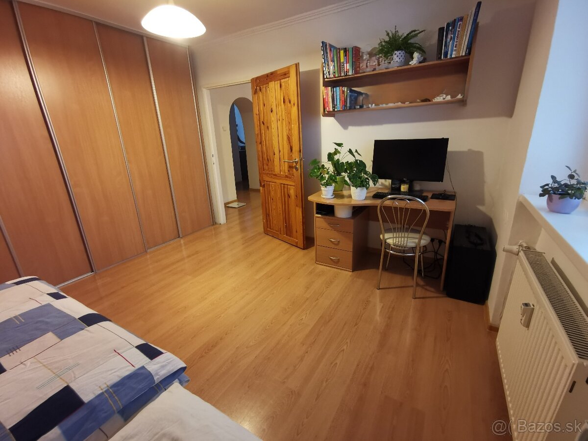 Na predaj 2-izbový tehlový byt – SNP, NMnV - 2