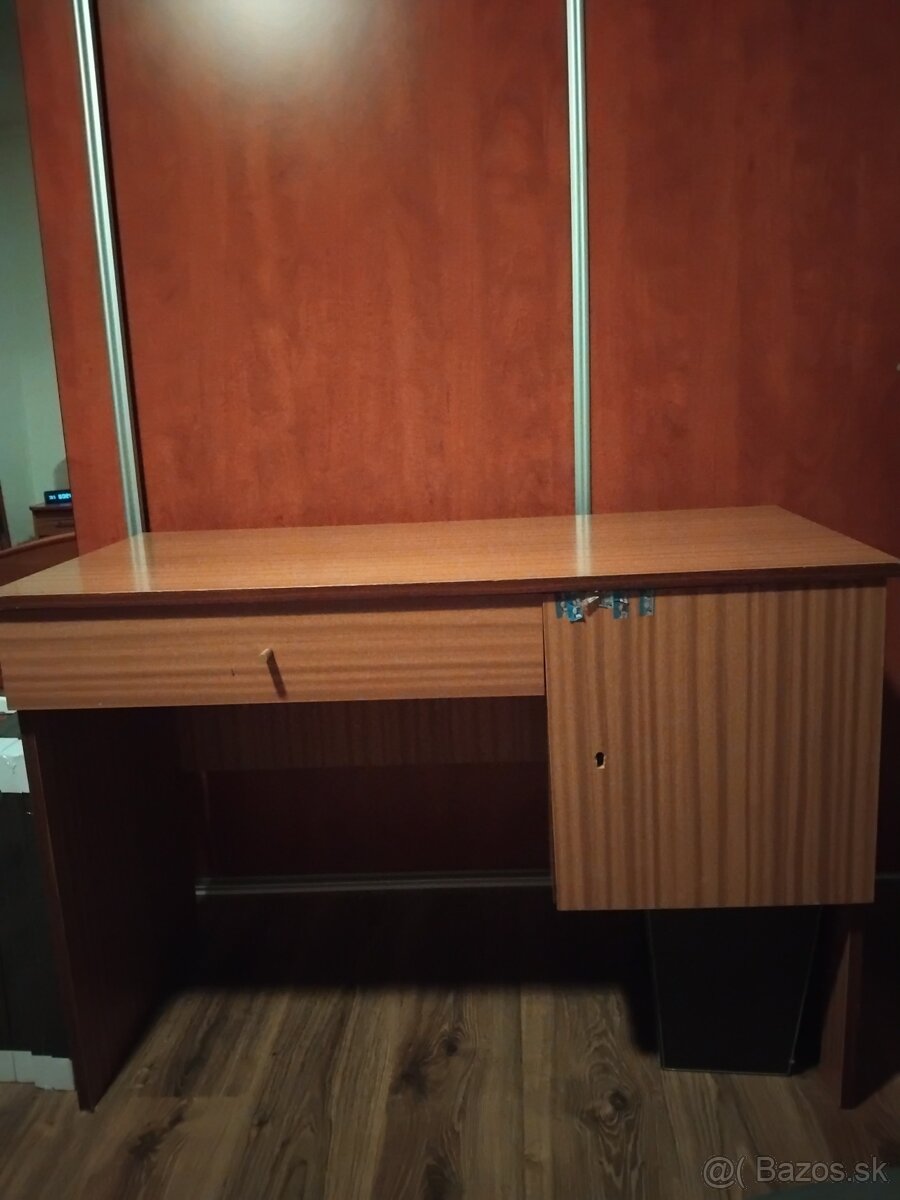 Písací stôl - 2