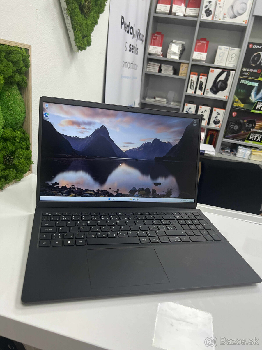 Dell Vostro 15 3510 - 2