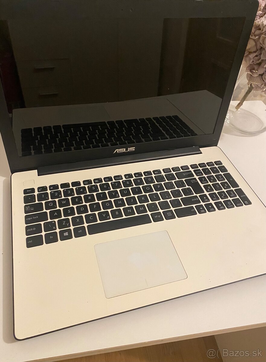 ASUS X553M - 2