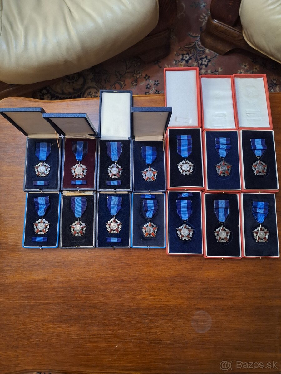 ŠTÁTNE VYZNAMENANIA ČSSR. KÚPIM - 2