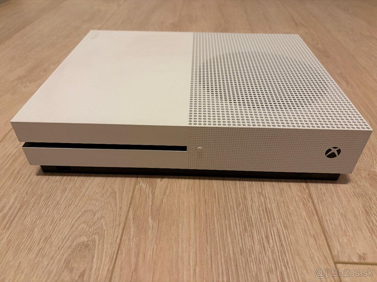 🎮 Xbox One S | 2× ovládač - 2
