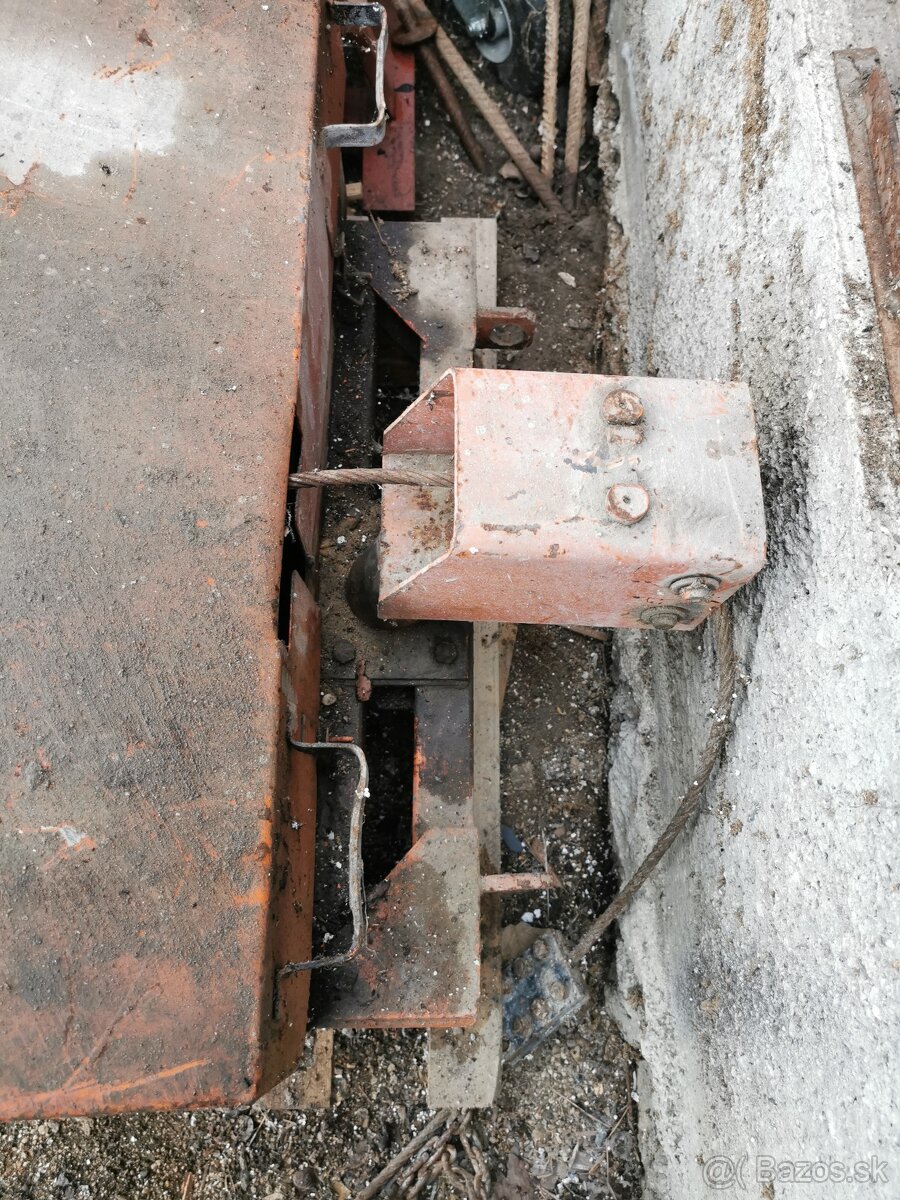 nahrňacia lopata na dopravníkový pás - 2