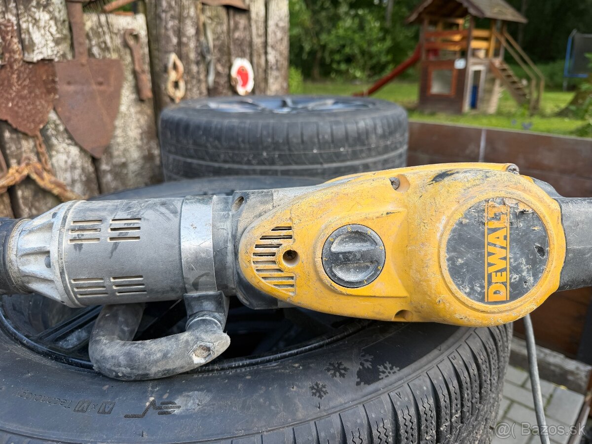 búračke kladivo dewalt - 2